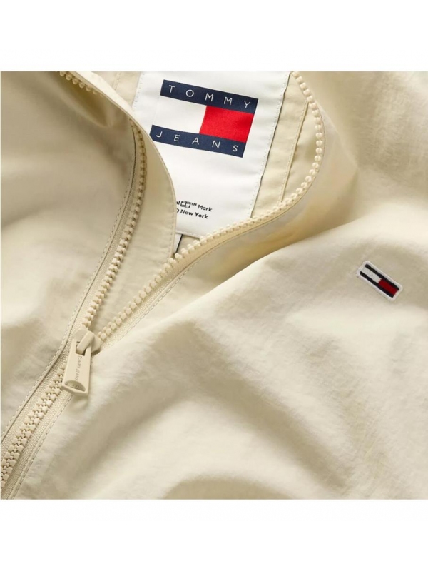 Cazadora TOMMY JEANS DM0DM17982