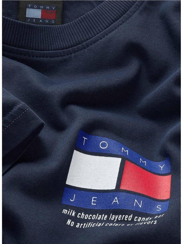 Camiseta TOMMY JEANS DM0DM18552