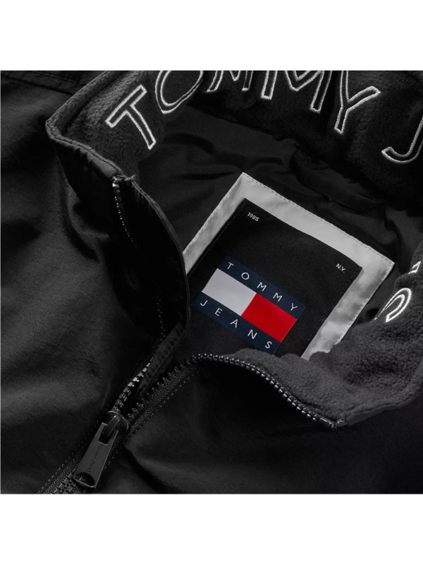 Cazadora TOMMY JEANS DM0DM19661