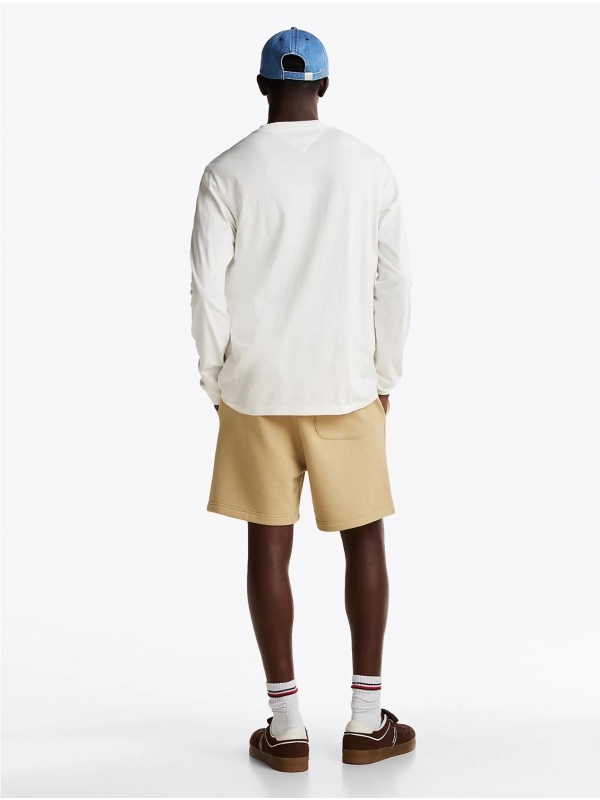 Camiseta TOMMY JEANS DM0DM21138 Camiseta TOMMY JEANS DM0DM21138