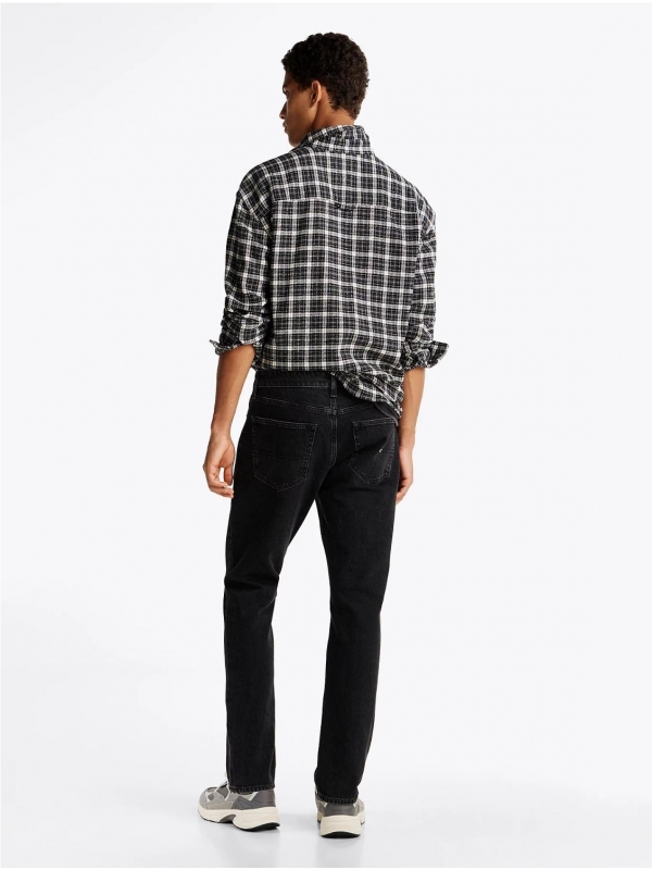 Vaqueros TOMMY JEANS DM0DM21135