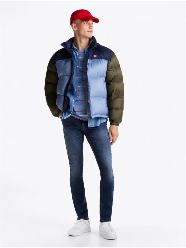 Vaquero TOMMY JEANS DM0DM20550