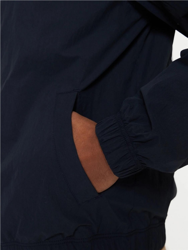 Cazadora TOMMY JEANS DM0DM20655