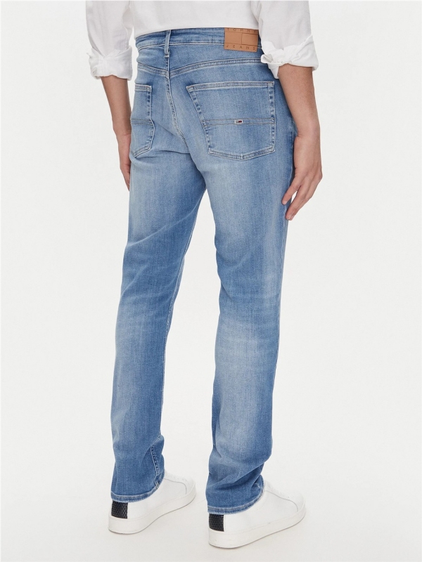 Vaquero TOMMY JEANS DM0DM21002