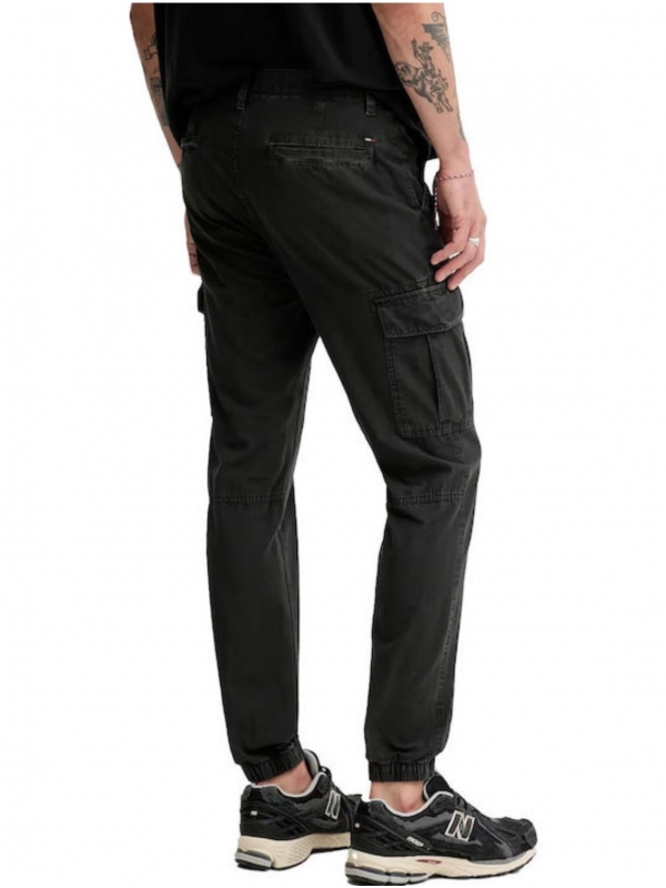 Pantalón TOMMY JEANS... 2