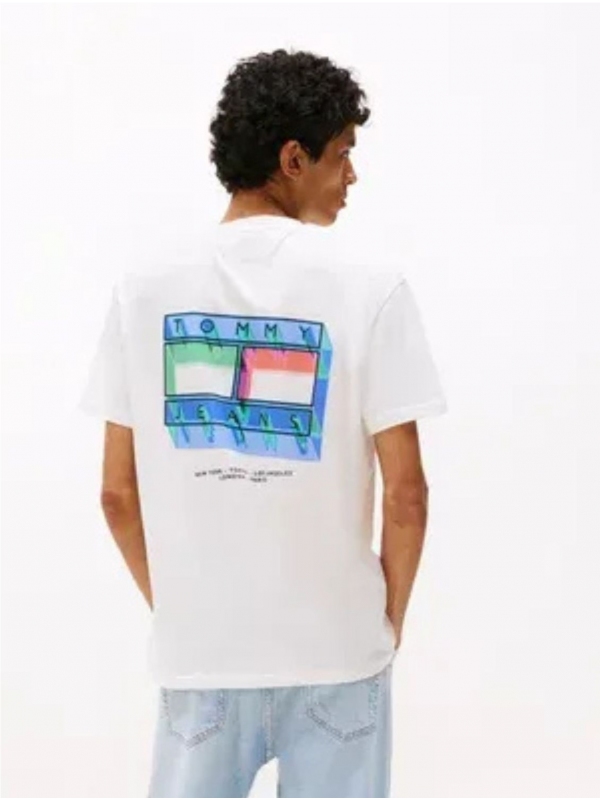 Camiseta TOMMY JEANS DM0DM21980