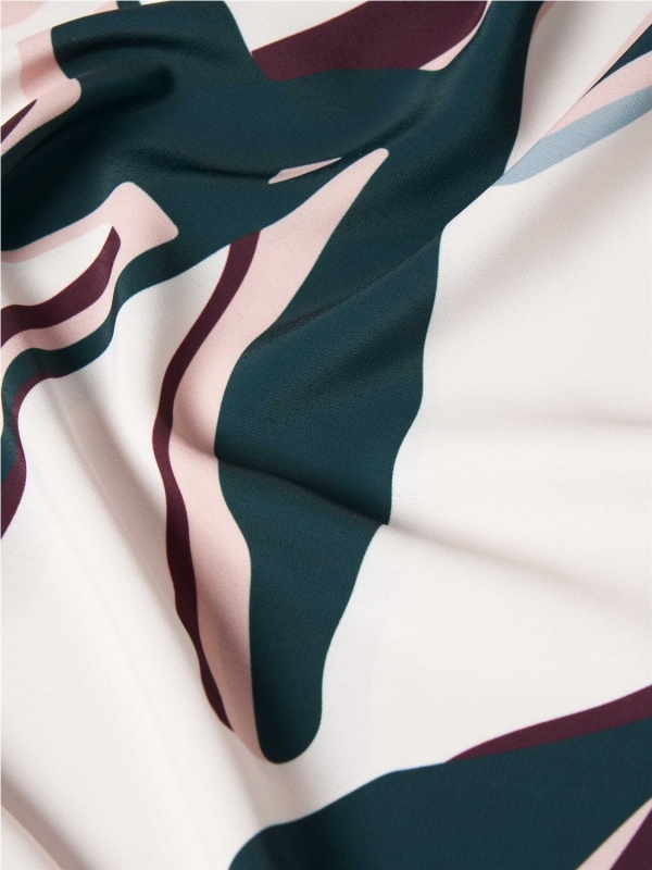 Blusa LION OF PORCHES LP006972