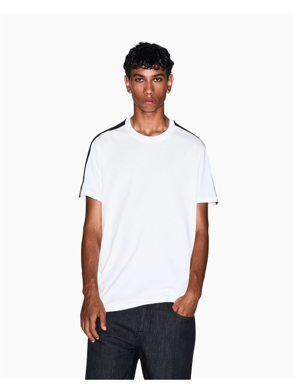 Camiseta ARMANI EXCHANGE...