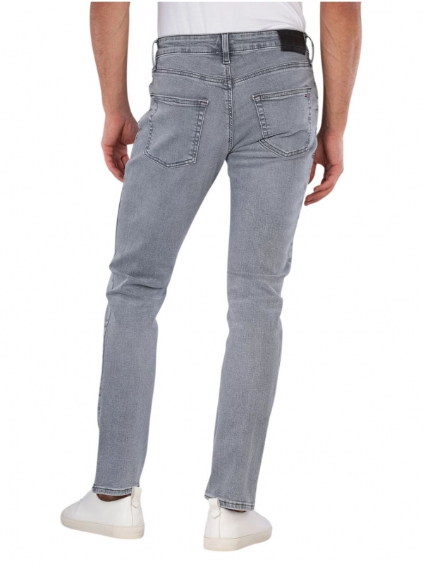 Vaquero TOMMY JEANS DM0DM22454