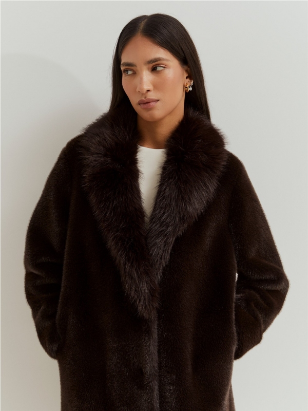 Abrigo LION OF PORCHES LP007037