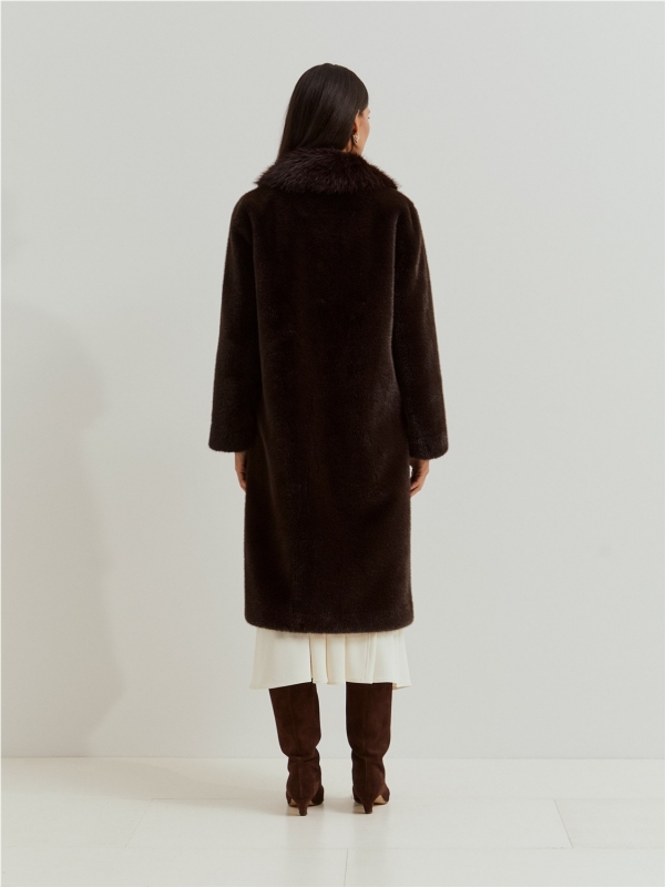 Abrigo LION OF PORCHES LP007037