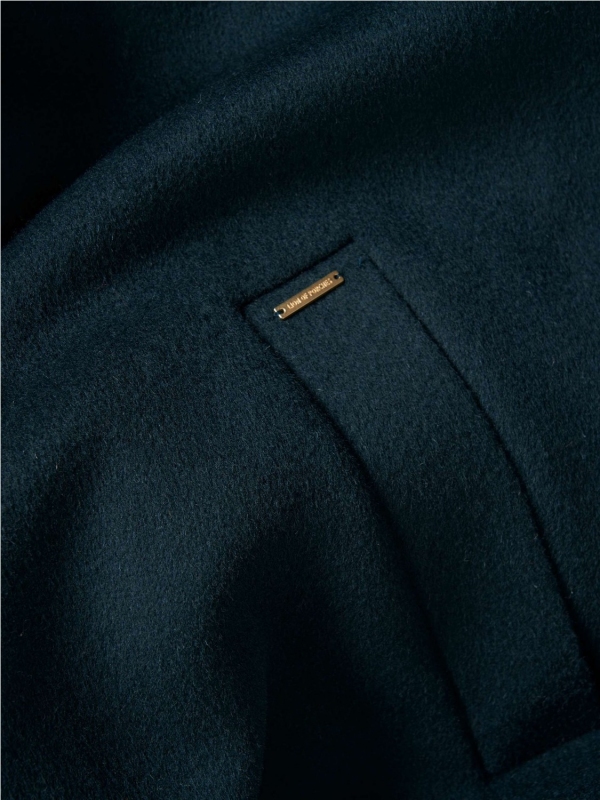 Abrigo LION OF PORCHES LP006407