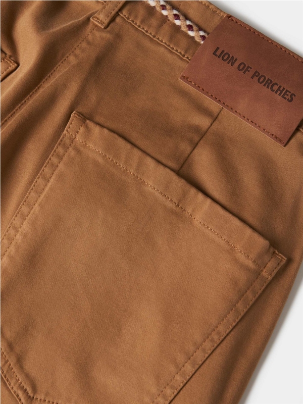 Pantalón LION OF PORCHES... 2