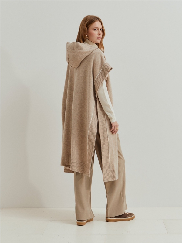 Abrigo sin mangas LION OF PORCHES...