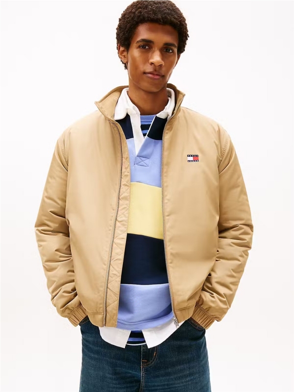 Cazadora TOMMY JEANS DM0DM21936