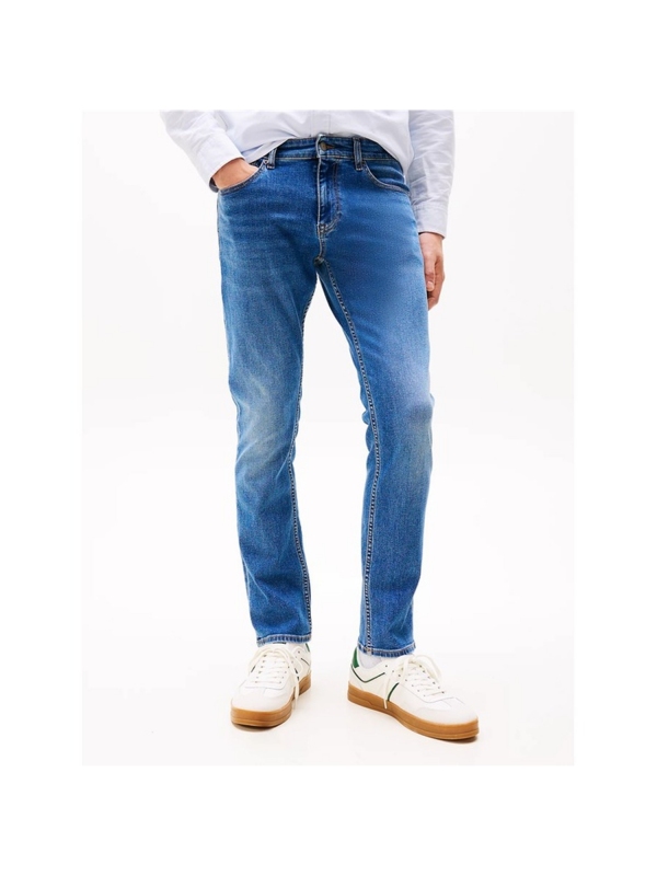 Vaquero TOMMY JEANS DM0DM21378