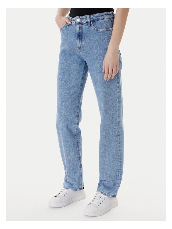 Vaquero TOMMY JEANS DW0DW22426