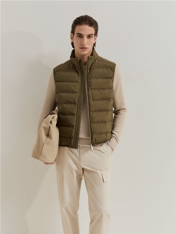 Chaleco LION OF PORCHES...