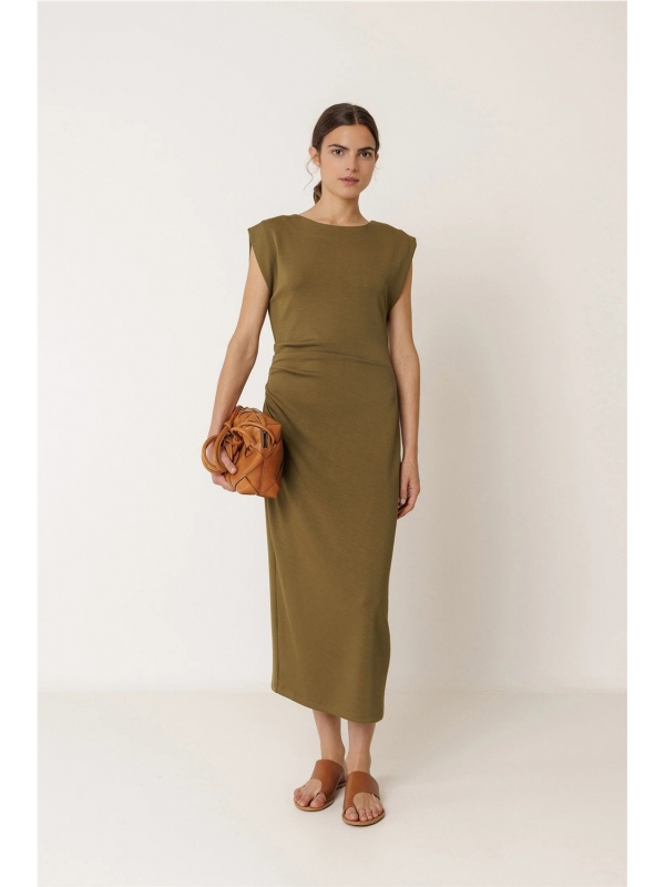 Vestido INDI & COLD VV26NM440