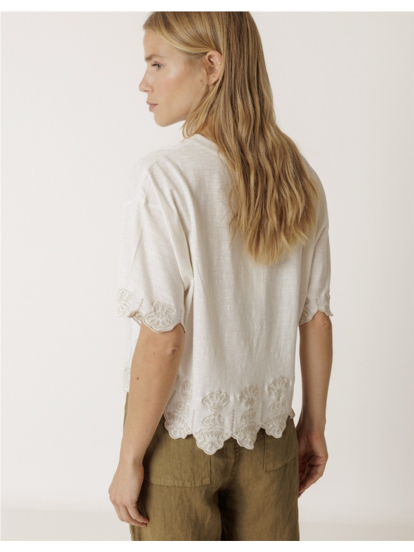 Camiseta INDI & COLD VV26SK430