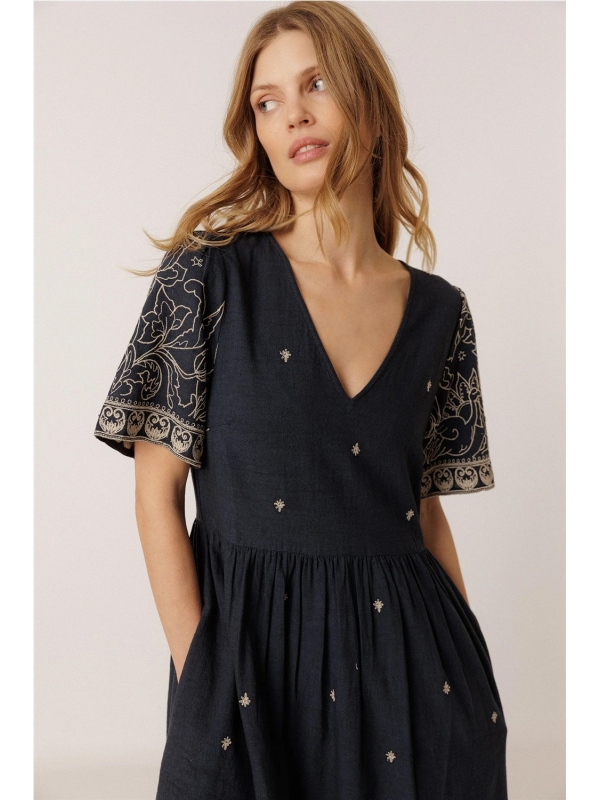 Vestido INDI & COLD VV26BK170 2