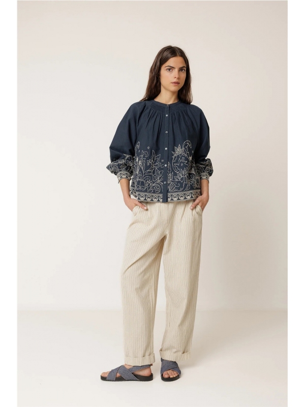 Blusa INDI & COLD VV26BK171