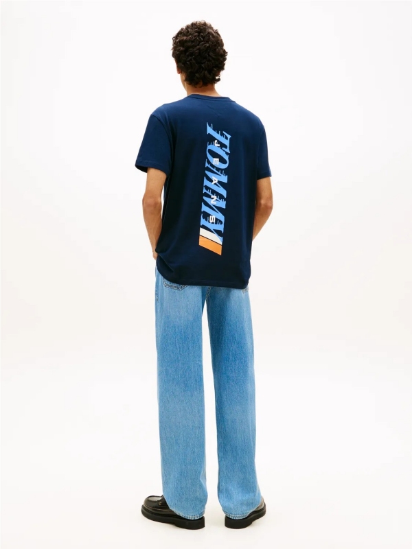 Camiseta TOMMY JEANS DM0DM22547