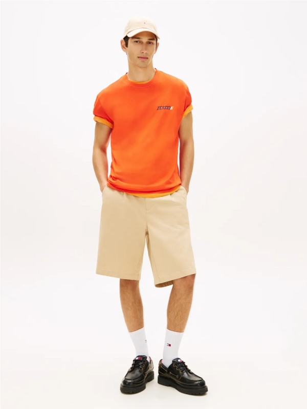 Camiseta TOMMY JEANS DM0DM22547