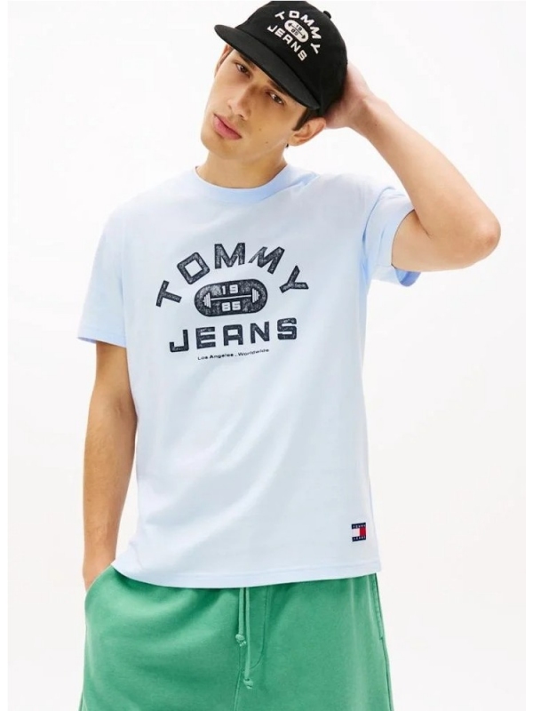 Camiseta TOMMY JEANS DM0DM22551