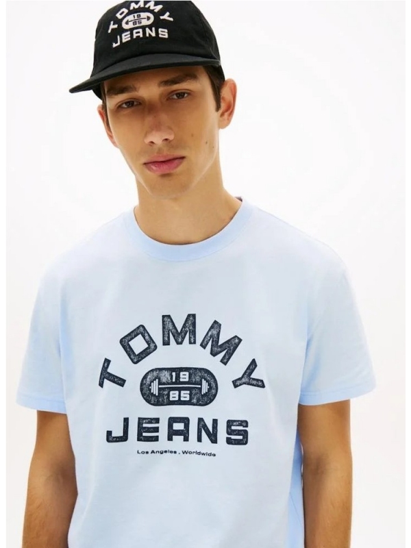 Camiseta TOMMY JEANS DM0DM22551