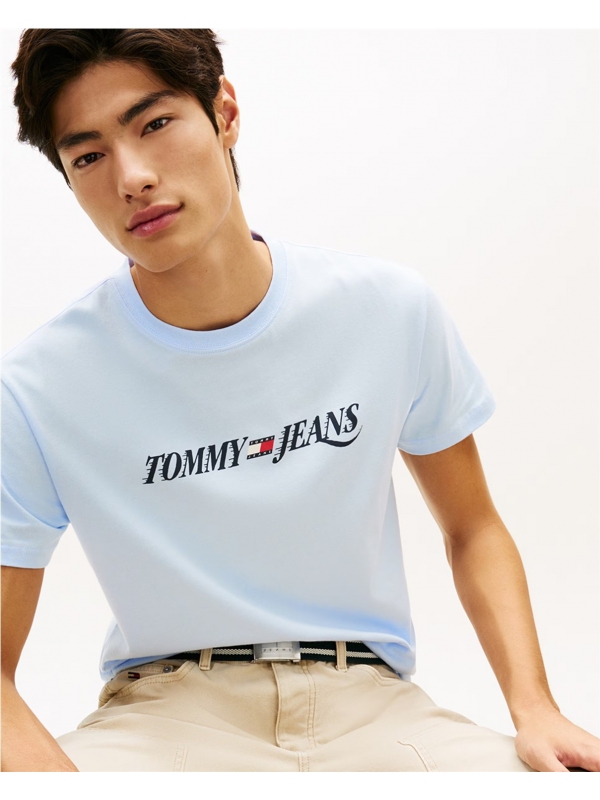 Camiseta TOMMY JEANS DM0DM22548