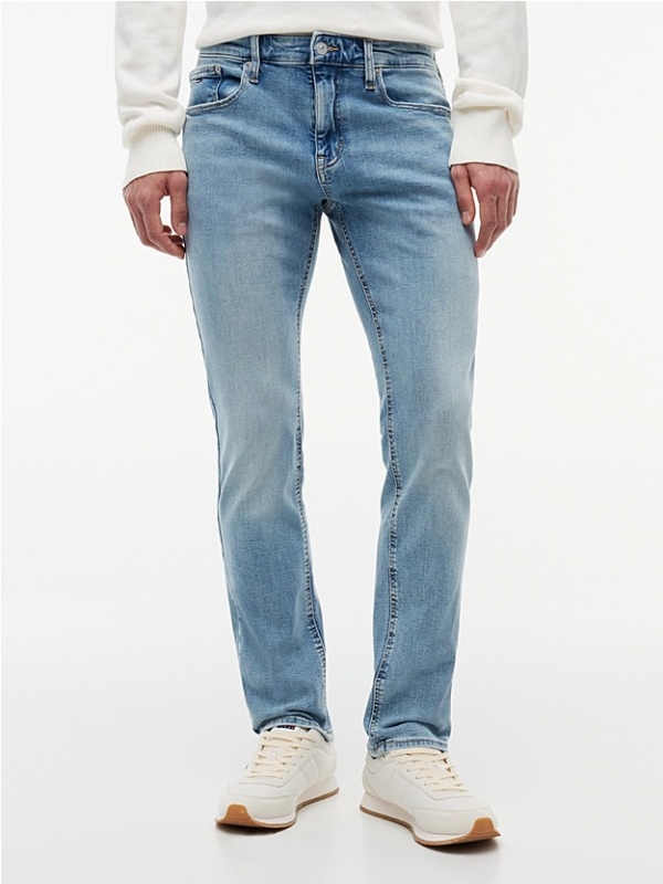 Vaquero TOMMY JEANS DM0DM20985