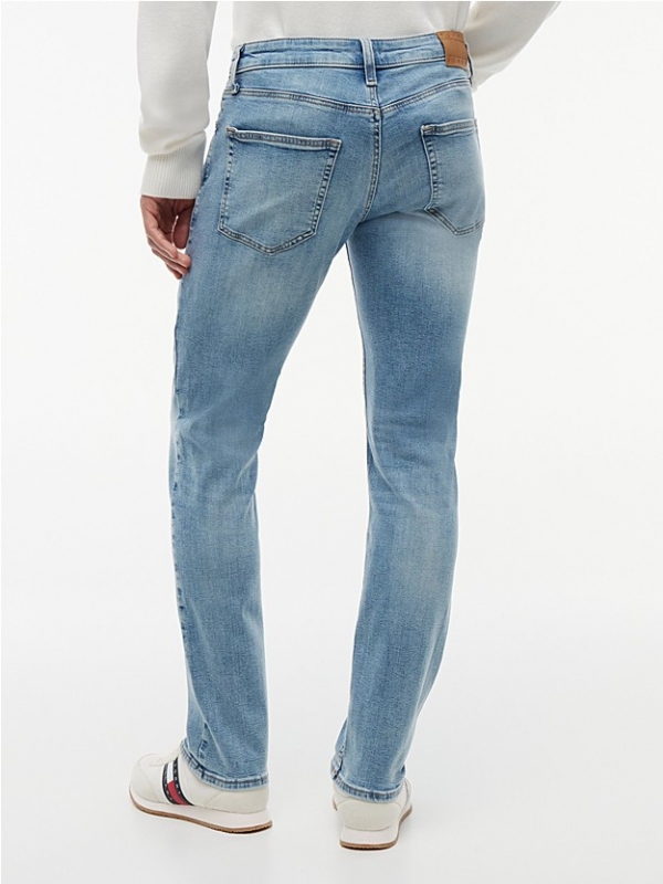 Vaquero TOMMY JEANS DM0DM20985