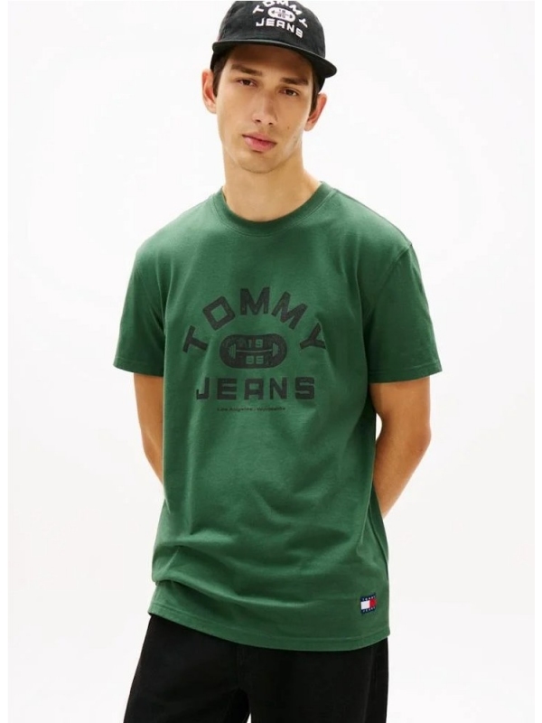 Camiseta TOMMY JEANS DM0DM22551