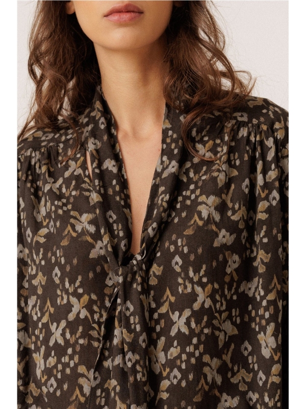 Blusa INDI & COLD VI26KI123