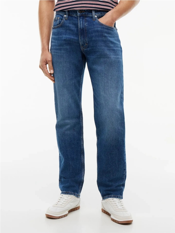 Vaquero TOMMY JEANS DM0DM23687