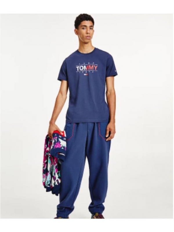Camiseta TOMMY JEANS...