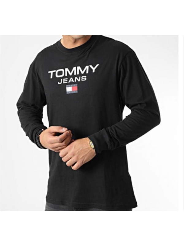 Camiseta TOMMY JEANS...